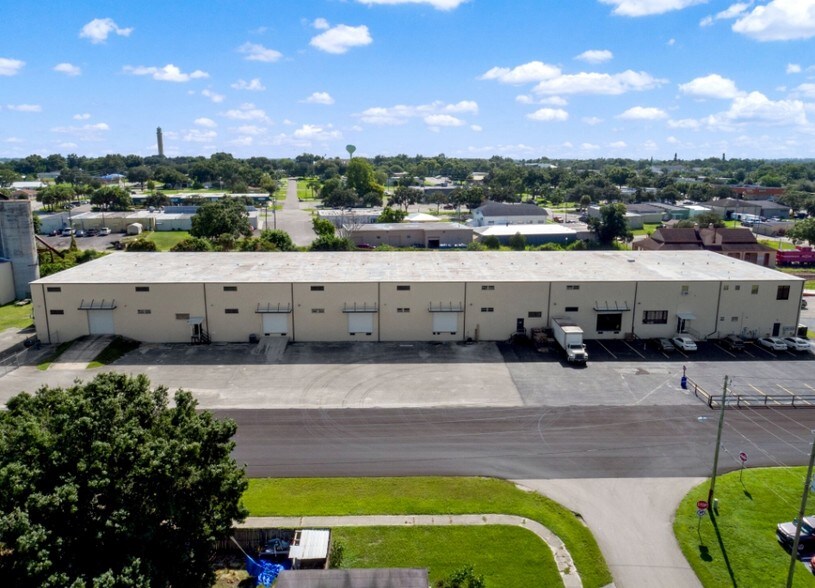 More Photos Of 110 W Interlake Blvd, Lake Placid Warehouse For Lease