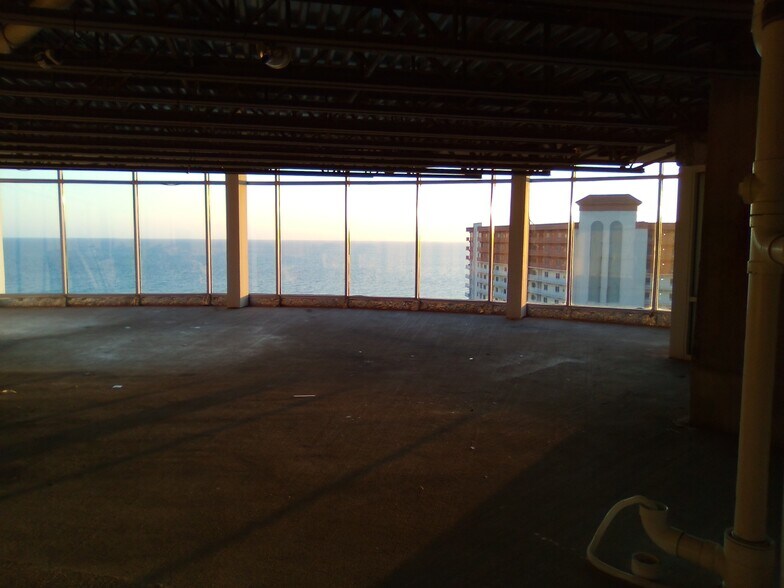 Primary Photo Of 9860 S Thomas Dr, Panama City Beach Apartments For Sale