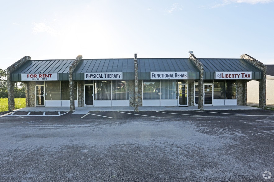 More Photos Of 119-125 Us-27, Lake Placid Storefront For Lease