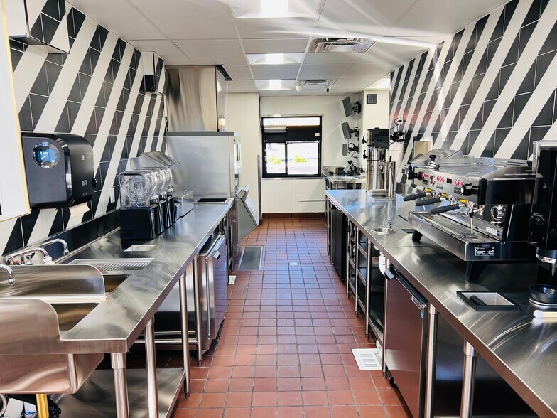 More Photos Of 1317 E Foothill Blvd, Upland Restaurant For Sale