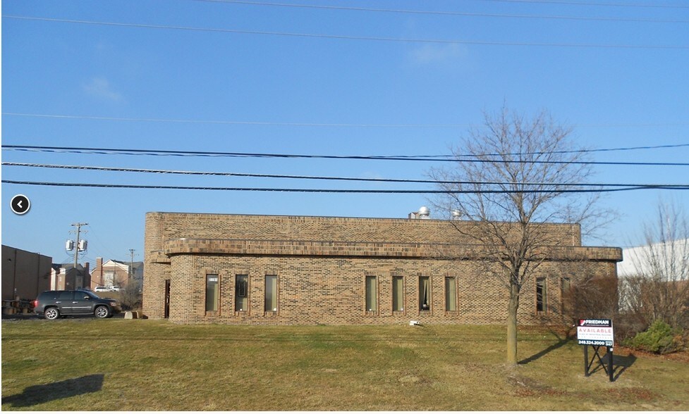More Photos Of 25715-25737 Meadowbrook Rd, Novi Warehouse For Sale