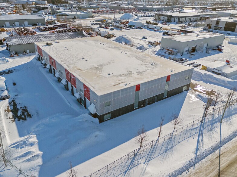 More Photos Of 14410 Rue Rolland-Desjardins, Mirabel Warehouse For Sale