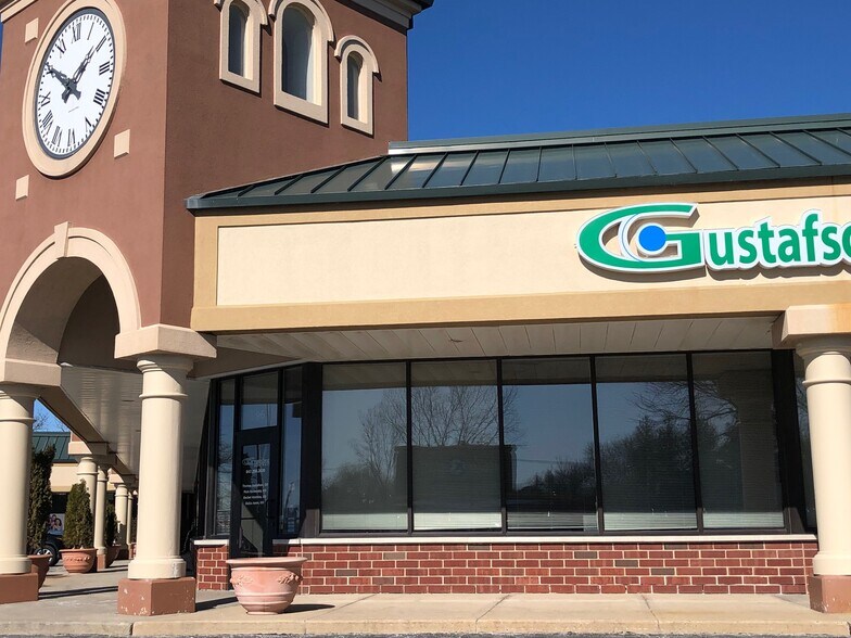 More Photos Of 90-124 W Northwest Hwy, Palatine Unknown For Lease