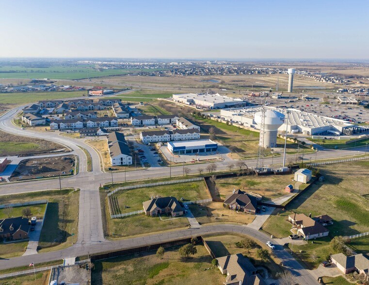 More Photos Of 2225 Avondale-Haslet rd, Haslet Freestanding For Lease