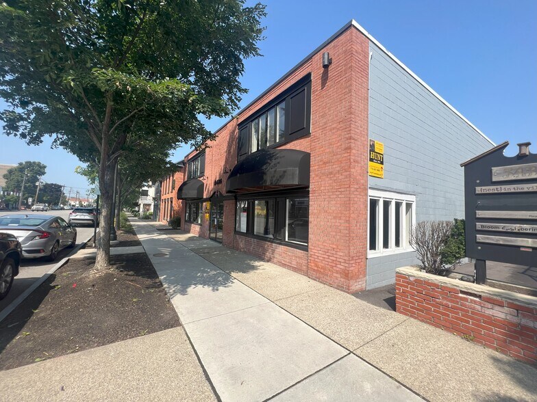 More Photos Of 5436 Main St, Williamsville Storefront Retail Office For Lease