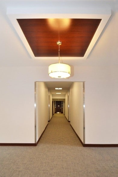 More Photos Of 30903 Northwestern Hwy, Farmington Hills Office For Lease