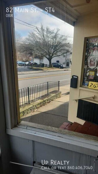 More Photos Of 82 Main St, East Hampton Apartments For Lease