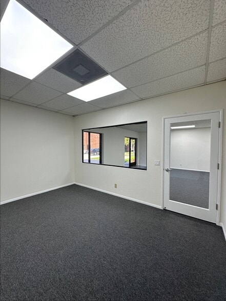 More Photos Of 2370-2420 W Carson St, Torrance Unknown For Lease