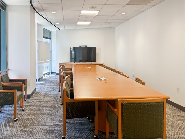 More Photos Of 388 Market St, San Francisco Coworking Space