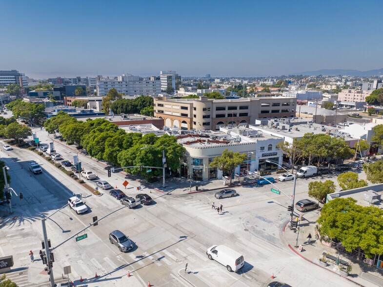 More Photos Of 3847 Main St, Culver City Storefront Retail Office For Lease