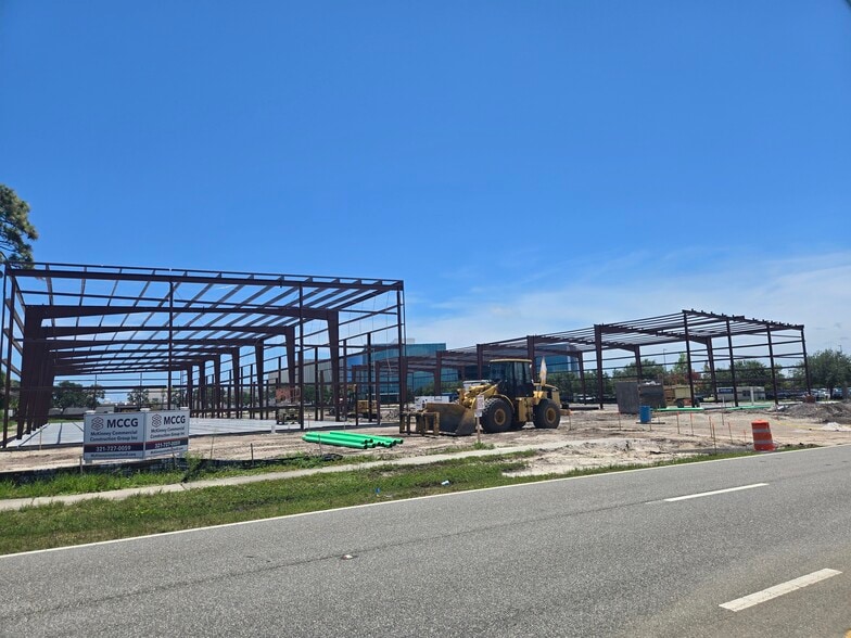 More Photos Of 1421 Clearmont St NE, Palm Bay Business Park For Sale