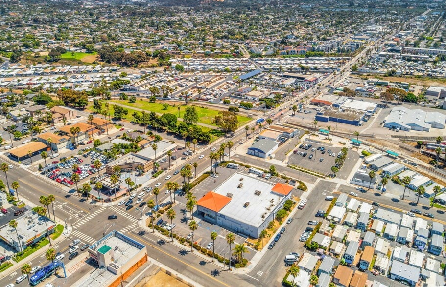 More Photos Of 1201 S Coast Hwy, Oceanside Drugstore For Lease