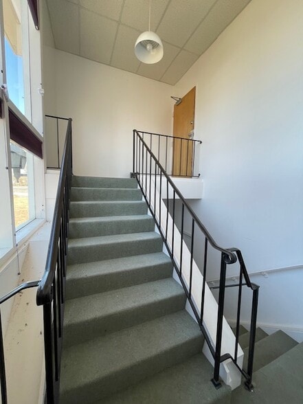 More Photos Of 2981 Solomons Island Rd, Edgewater Office Residential For Sale