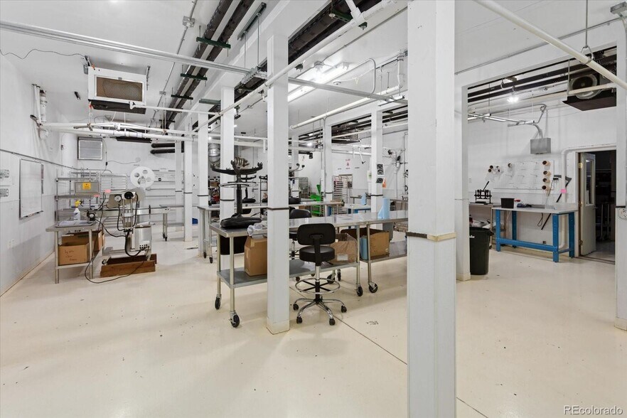 More Photos Of 7800 7706 7708 7710 County Rod 152, Salida Manufacturing For Sale