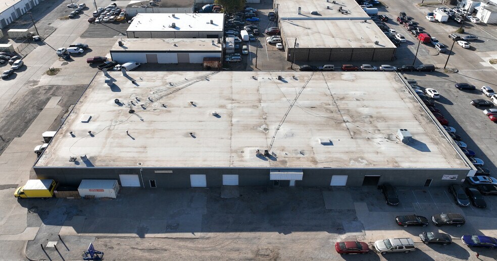 More Photos Of 11649 Chairman Dr, Dallas Warehouse For Lease