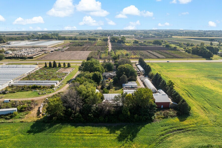 More Photos Of 23205 Cedar Ave, Farmington Specialty For Sale