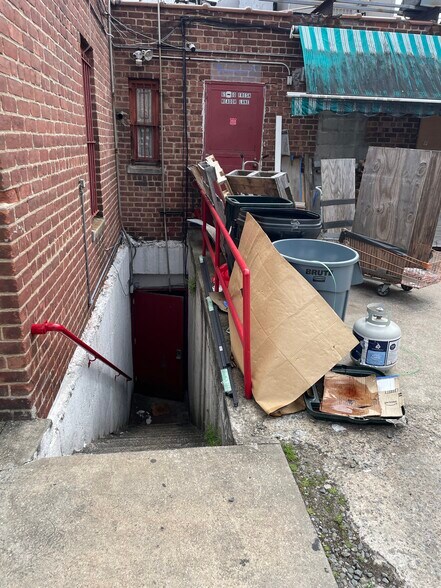 More Photos Of 6564 Fresh Meadow Ln, Fresh Meadows Storefront For Sale