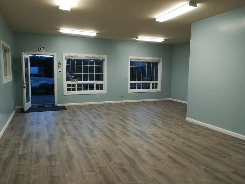 More Photos Of 557 Charles Ave, Seaside Storefront Retail Office For Lease