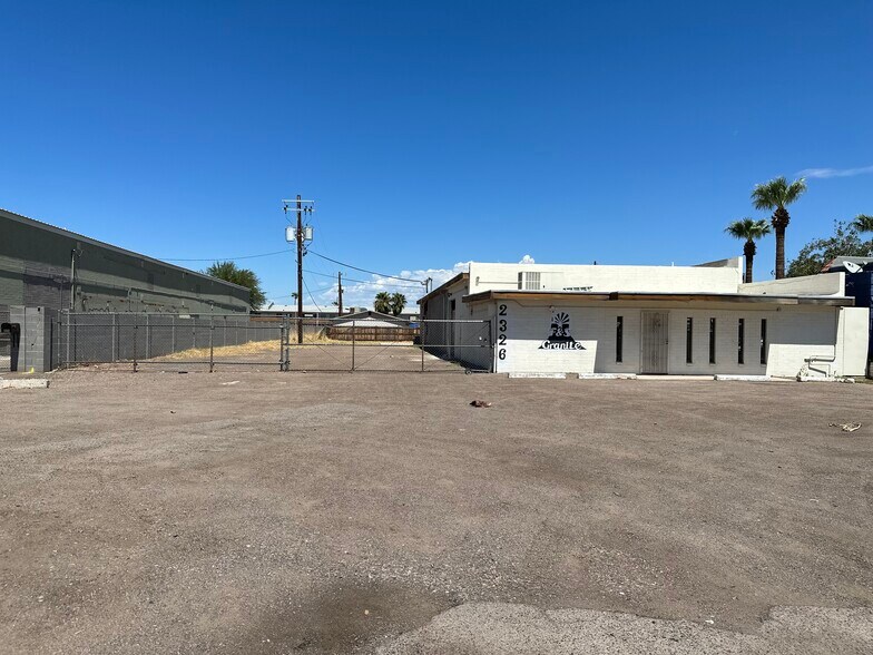 Primary Photo Of 2326 E Washington St, Phoenix Warehouse For Lease