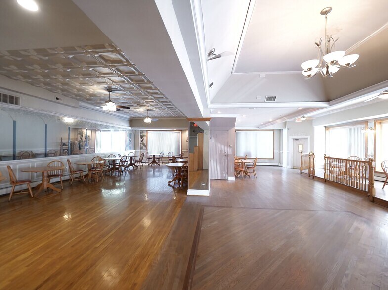 More Photos Of 3256-3258 N Elston Ave, Chicago Storefront Retail Residential For Sale