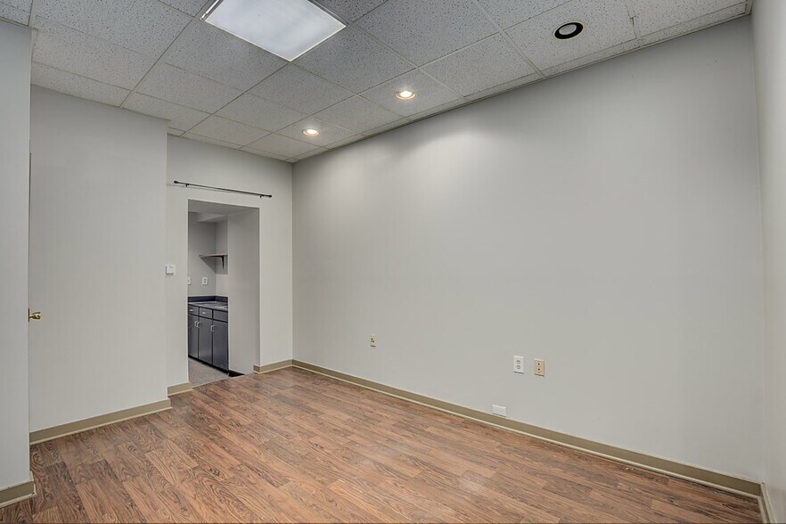 More Photos Of 118 W 5th St, Covington Loft Creative Space For Lease