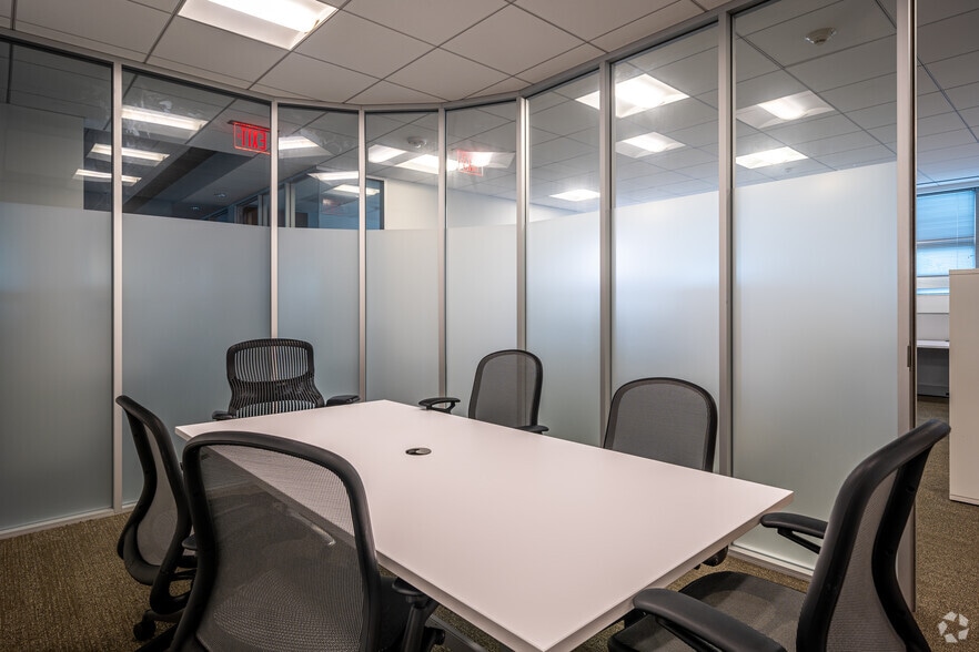 More Photos Of 10603 W Sam Houston Pky N, Houston Unknown For Lease