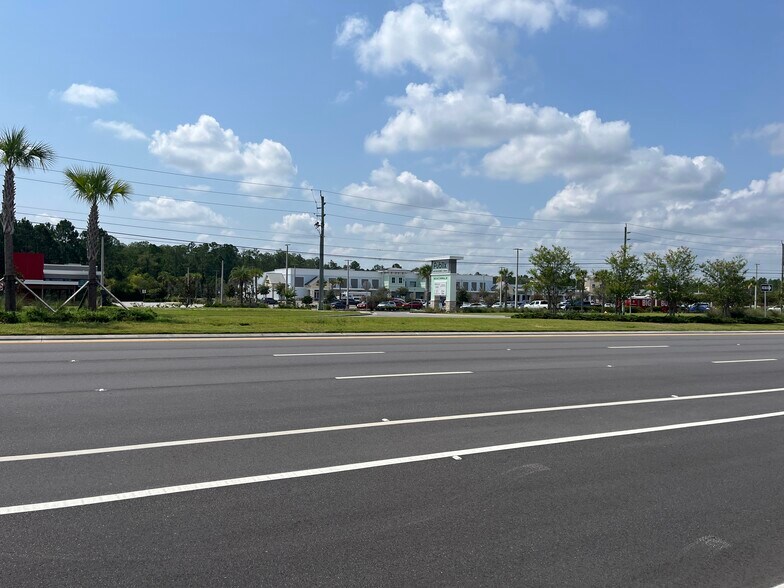 More Photos Of 145 Beachwalk Shore Dr, Saint Johns Freestanding For Lease