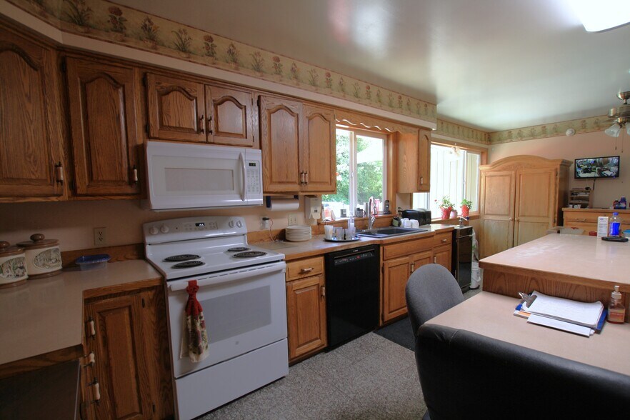 More Photos Of 351 S Bay Mid County Line Rd, Midland Assisted Living For Sale