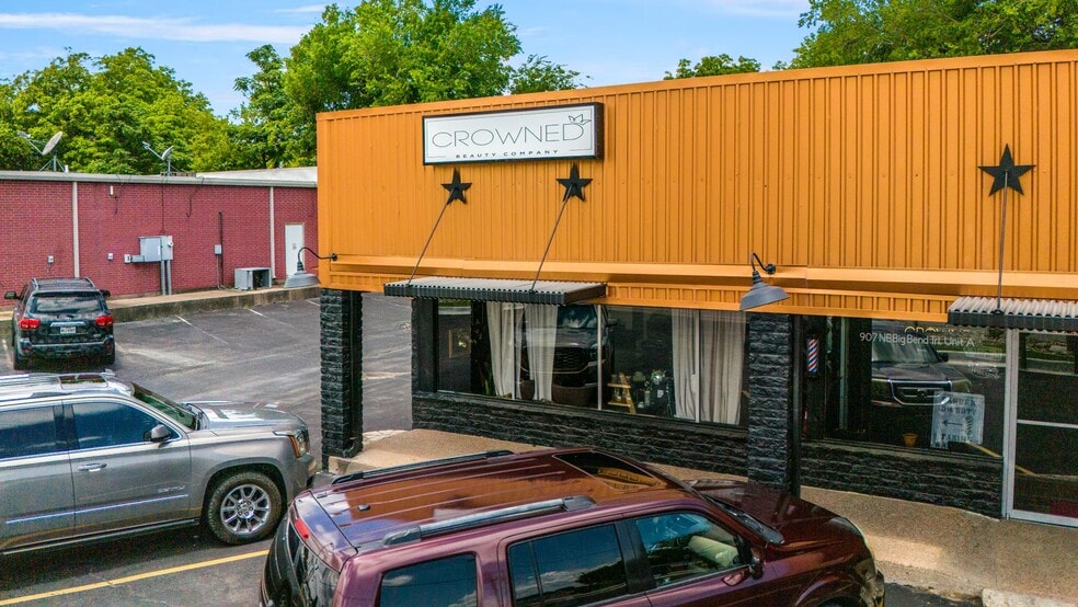 More Photos Of 907 Big Bend Trl, Glen Rose Unknown For Lease