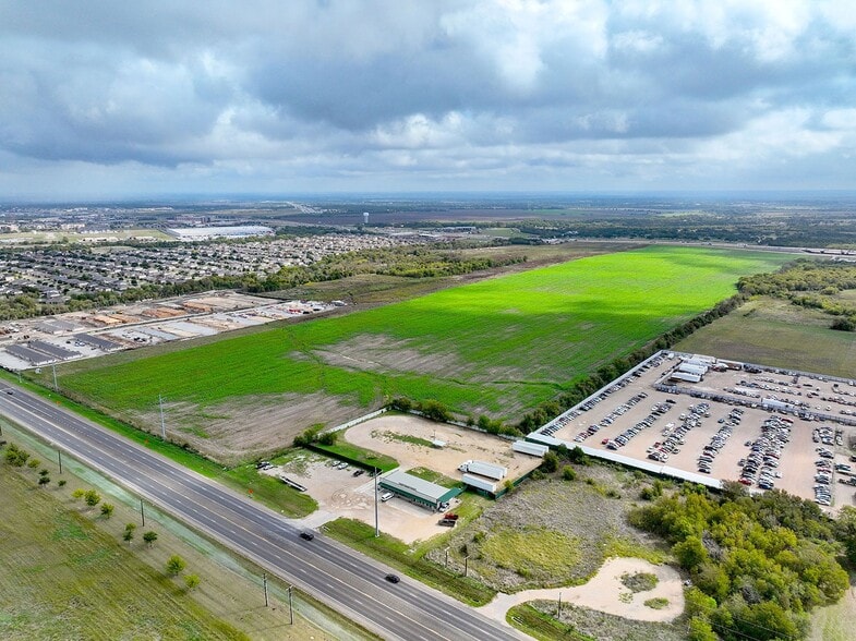 More Photos Of I-35 & Bagby Ave, Waco Land For Sale