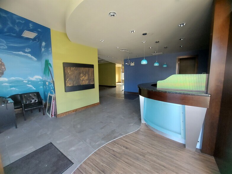 More Photos Of 5212 48 St, Red Deer Office For Lease