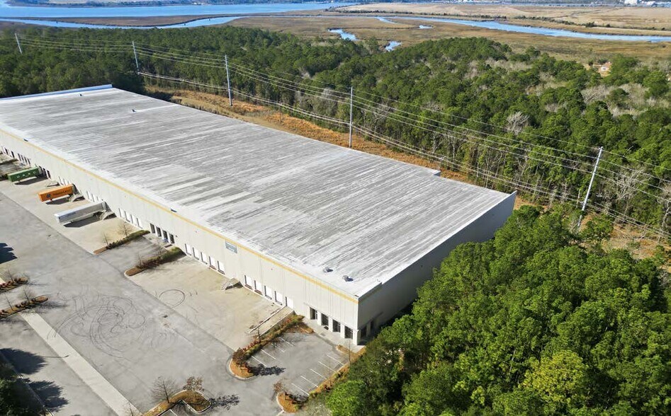 More Photos Of 2310 Charleston Regional Pky, Charleston Distribution For Lease