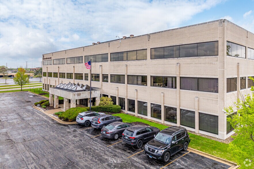 More Photos Of 1807 W Diehl Rd, Naperville Office For Lease