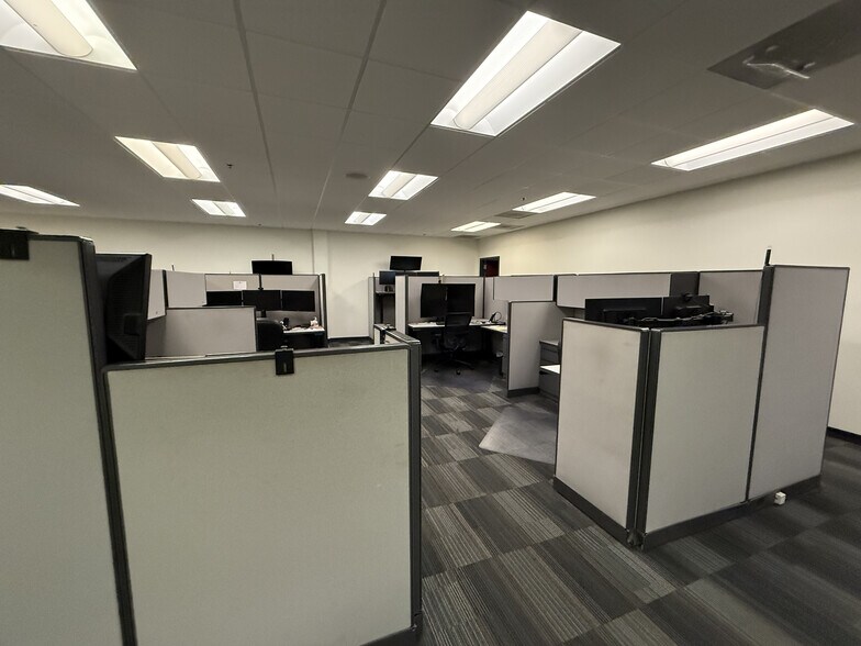 More Photos Of 5400 Patton Dr, Lisle Office For Sale