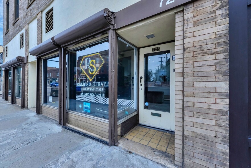 More Photos Of 726-728 N High St, Columbus Storefront Retail Residential For Lease