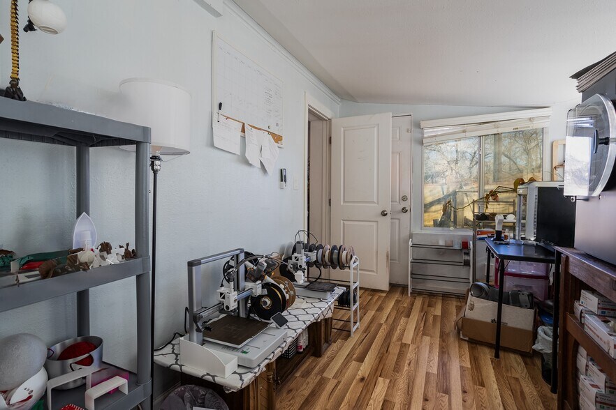 More Photos Of 9006 Woodland Ave NE, Albuquerque Specialty For Sale