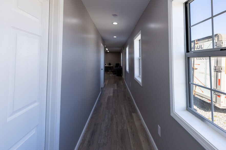 More Photos Of 2720 Section Line rd, Union City Office For Sale