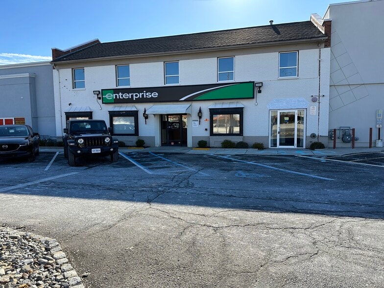 Primary Photo Of 389 State Route 10, East Hanover Storefront For Lease