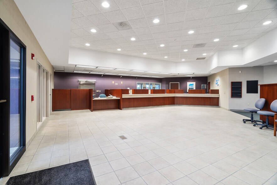 More Photos Of 3139 Voyager Dr, Green Bay Bank For Sale