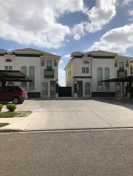 More Photos Of 1407 W Kiwi Ave, Pharr Apartments For Sale