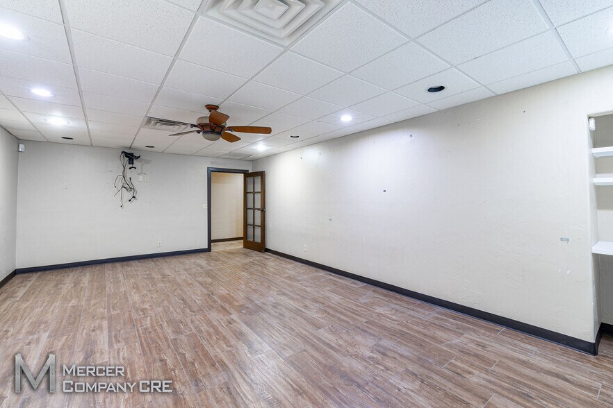 More Photos Of 1635 SE 29th St, Oklahoma City Warehouse For Sale