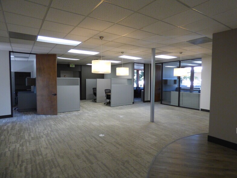 More Photos Of 201 Lafayette Cir, Lafayette Office For Lease