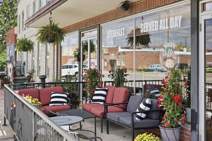 More Photos Of 715 1st Corso, Nebraska City Restaurant For Sale