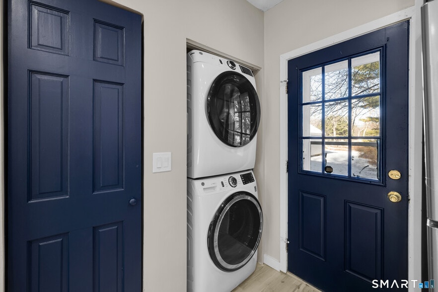 More Photos Of 5 Brookside Ln, Woodstock Apartments For Sale