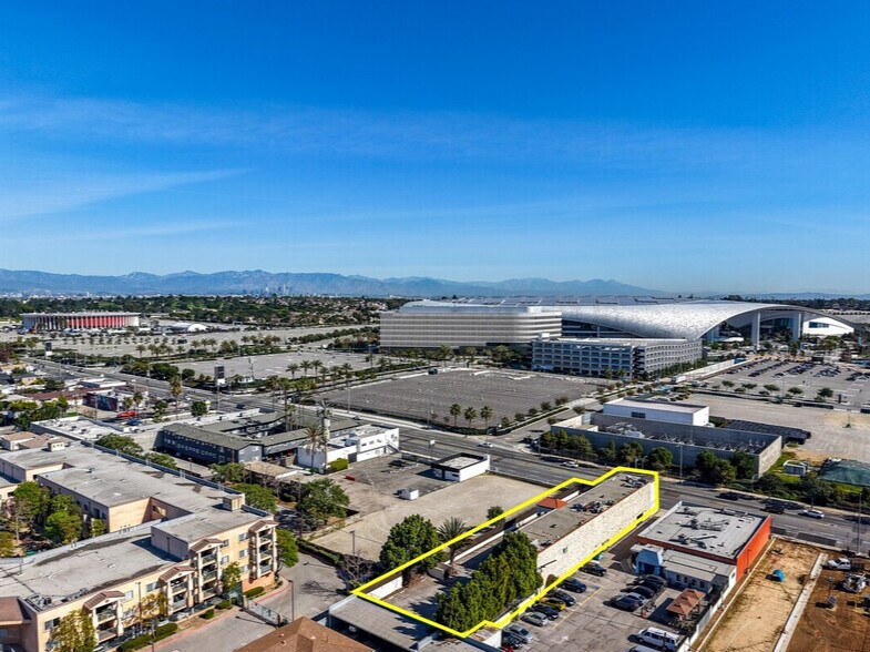 More Photos Of 945 S Prairie Ave, Inglewood Storefront Retail Office For Sale