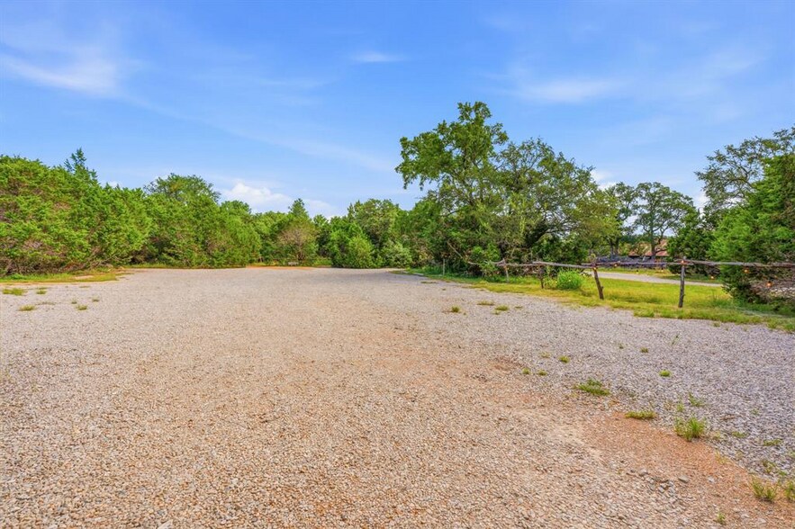 More Photos Of 1770 N Elder Hill Rd, Driftwood Specialty For Sale