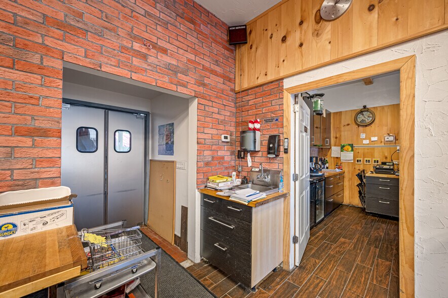 More Photos Of 1995 E Bay Dr, Largo Restaurant For Sale