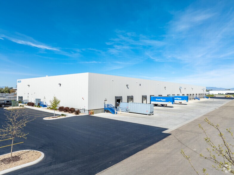More Photos Of 16400 Norco Way, Nampa Warehouse For Lease