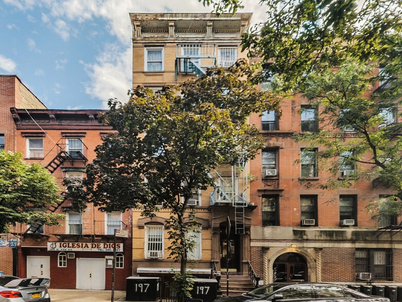 Primary Photo Of 197 E Seventh St, New York Apartments For Lease
