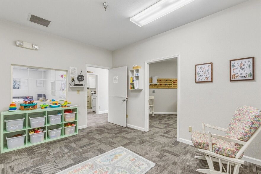 More Photos Of 460 W Main St, Fernley Freestanding For Sale